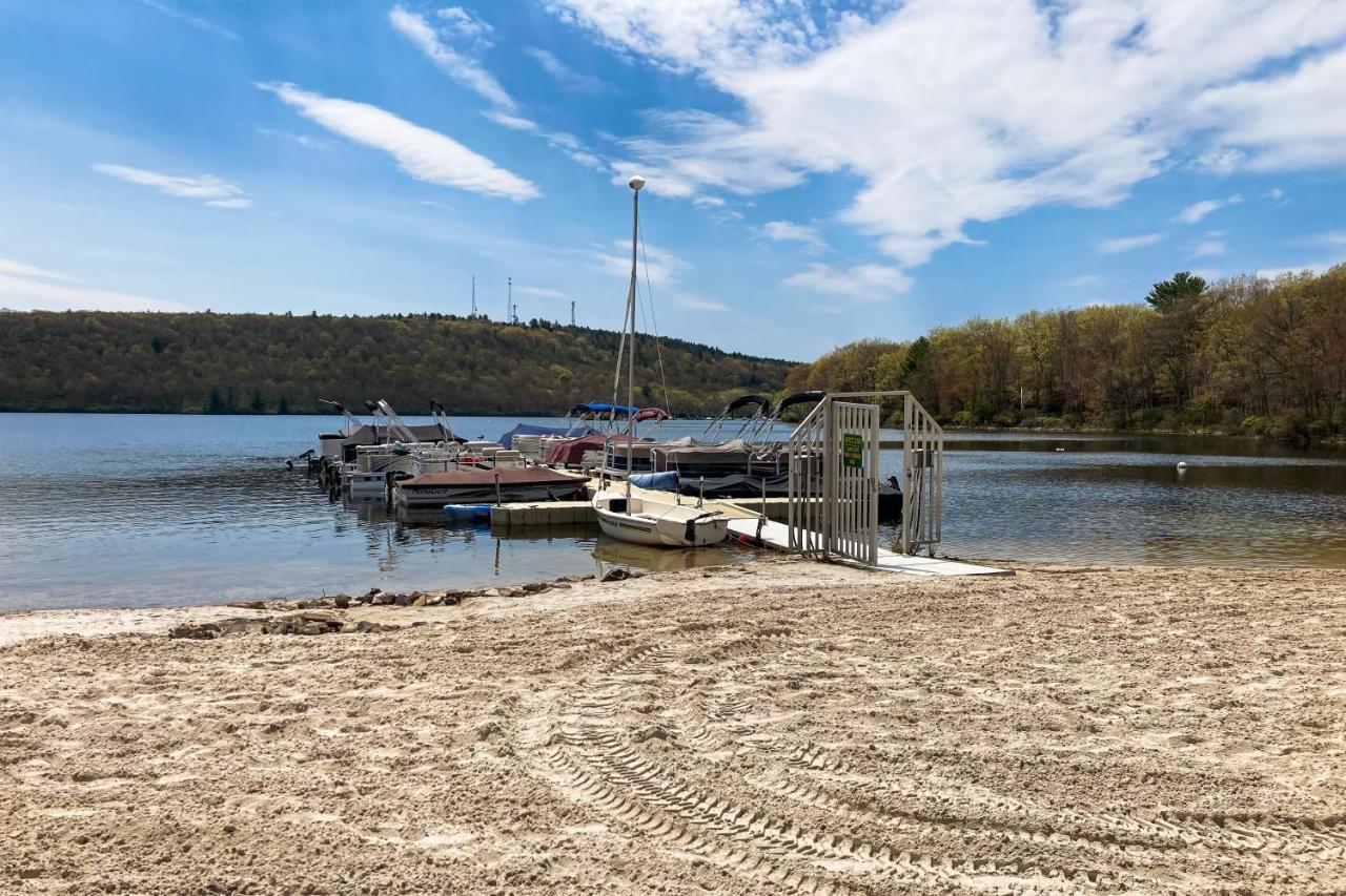 6 Fieldstone Ct Villa Lake Harmony Exterior photo